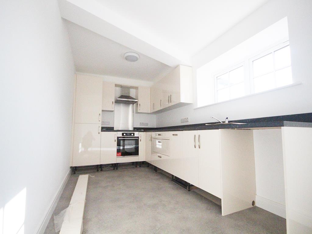 2 bedroom apartment To Let in Earby - IMG_5072.jpg